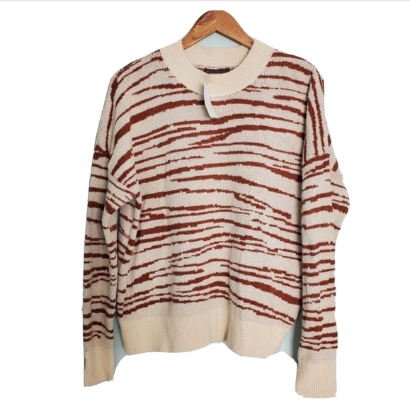 NEW 4SI3NNA Rebecca Zebra Print Pullover Sweater - Picture 3 of 6